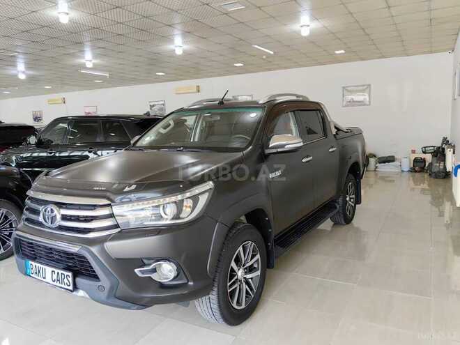 Toyota Hilux 2016, 136,000 km - 2.4 l - Bakı