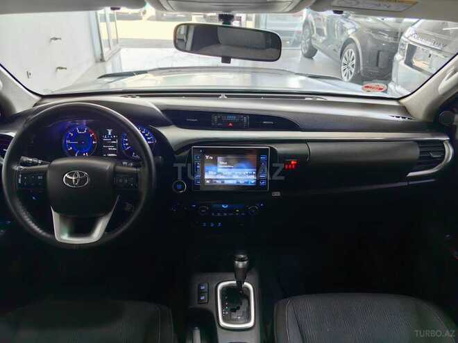 Toyota Hilux 2016, 136,000 km - 2.4 l - Bakı