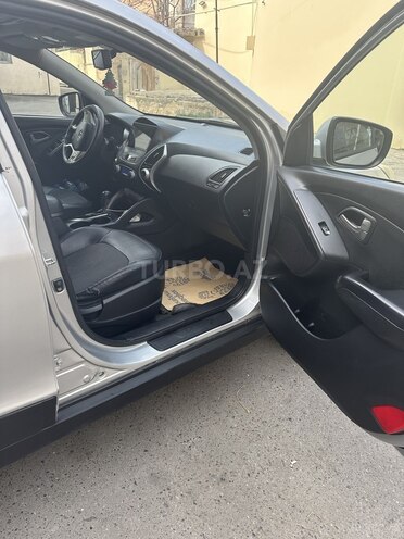 Hyundai ix35 2010, 133,000 km - 2.0 l - Bakı