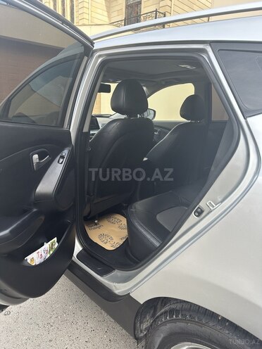 Hyundai ix35 2010, 133,000 km - 2.0 l - Bakı