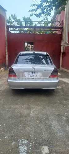 Mercedes C 240 2000, 220,000 km - 2.4 l - Bakı