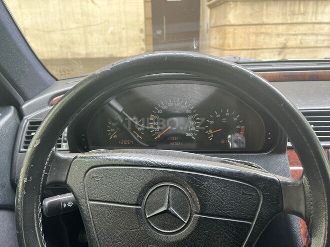 Mercedes C 240 1997, 240,000 km - 2.4 l - Bakı