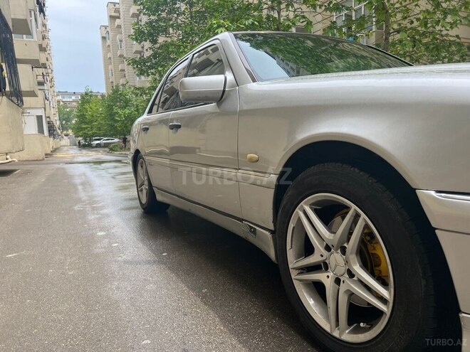Mercedes C 240 1997, 240,000 km - 2.4 l - Bakı