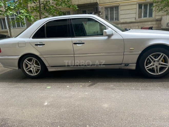 Mercedes C 240 1997, 240,000 km - 2.4 l - Bakı