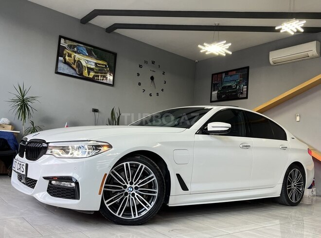 BMW 530e-5
