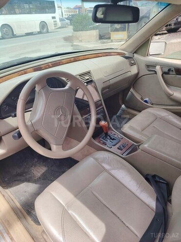 Mercedes C 230 1998, 415,000 km - 2.3 л - Bakı