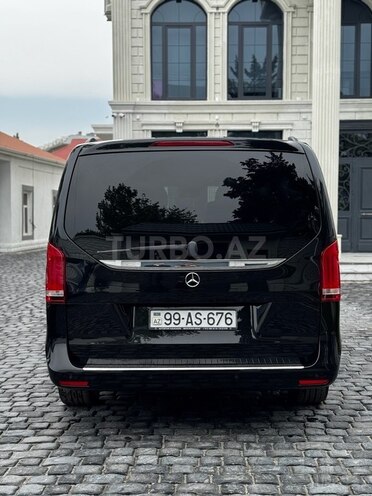 Mercedes V 250-4