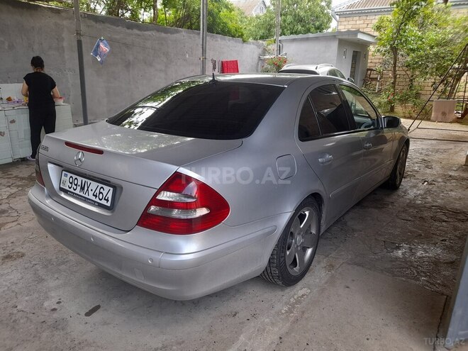 Mercedes E 220 d 2002, 332,000 km - 2.2 л - Bakı