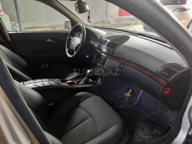 Mercedes E 220 d 2002, 332,000 km - 2.2 л - Bakı