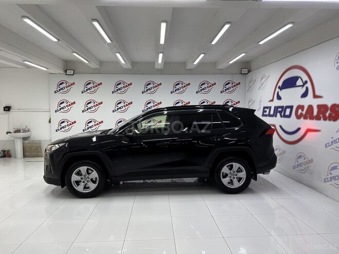 Toyota RAV4-14