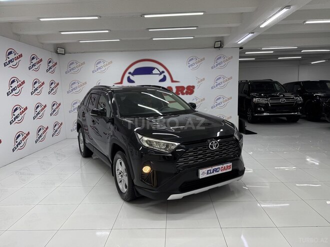 Toyota RAV4-17