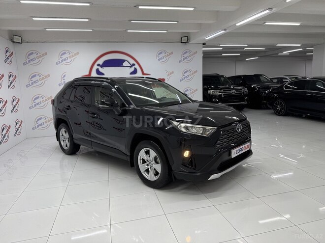 Toyota RAV4-23