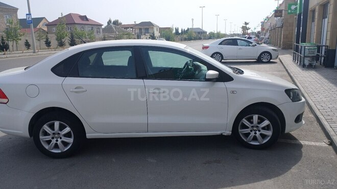 Volkswagen Polo 2012, 280,000 km - 1.6 l - Bakı