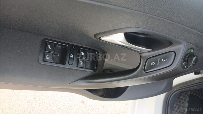 Volkswagen Polo 2012, 280,000 km - 1.6 l - Bakı