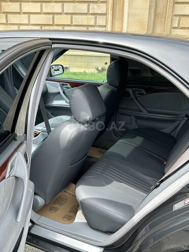 Mercedes E 320 2000, 377,000 km - 3.2 l - Bakı