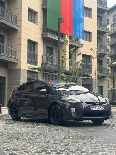 Toyota Prius 2015, 270,000 km - 1.8 л - Bakı