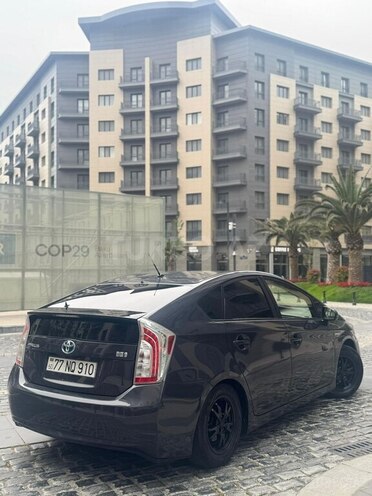 Toyota Prius 2015, 270,000 km - 1.8 л - Bakı