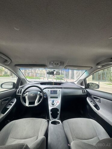 Toyota Prius 2015, 270,000 km - 1.8 л - Bakı