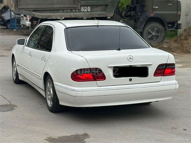 Mercedes E 240 1999, 406,000 km - 2.4 l - Bakı
