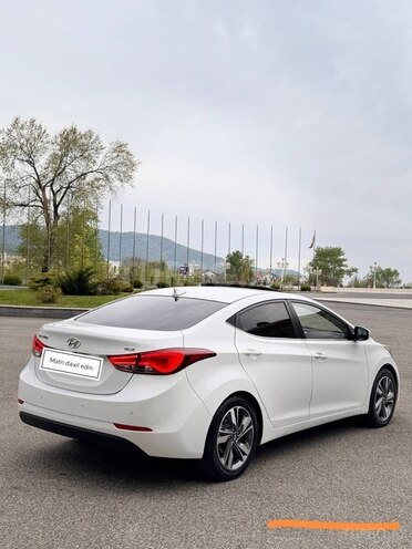 Hyundai Elantra 2014, 170,000 km - 1.8 l - Qəbələ