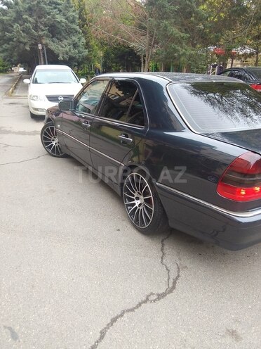 Mercedes C 240 1997, 289,984 km - 2.4 l - Bakı