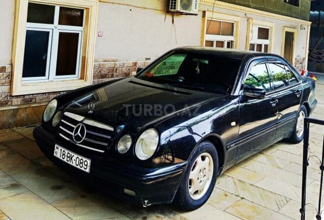 Mercedes E 240 1999, 212,309 km - 2.4 л - Şirvan