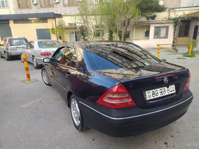 Mercedes C 180 2003, 335,000 km - 1.8 l - Bakı