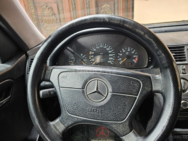 Mercedes C 180 1997, 300,070 km - 1.8 l - Bakı