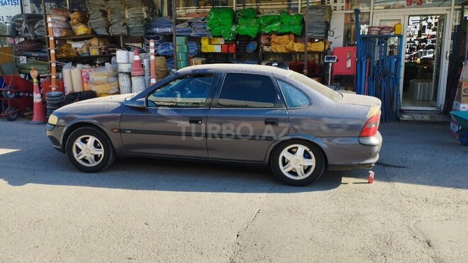 Opel Vectra 1996, 490,000 km - 2.0 l - Bakı