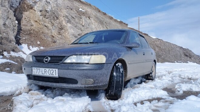 Opel Vectra 1996, 490,000 km - 2.0 l - Bakı