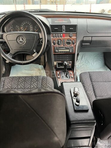 Mercedes C 280 1995, 316,112 km - 2.8 л - Bakı