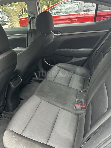 Hyundai Elantra 2017, 120,000 km - 2.0 l - Bakı