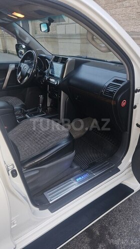 Toyota Land Cruiser Prado 2011, 280,000 km - 2.7 l - Bakı