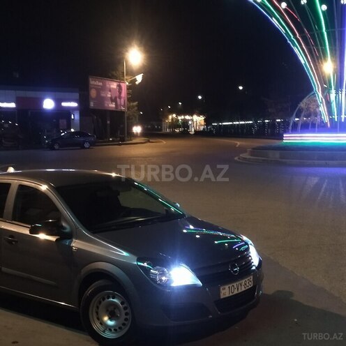 Opel Astra 2004, 286,452 km - 1.4 l - Qusar