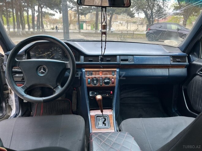 Mercedes E 230 1992, 350,000 km - 2.3 l - Sumqayıt