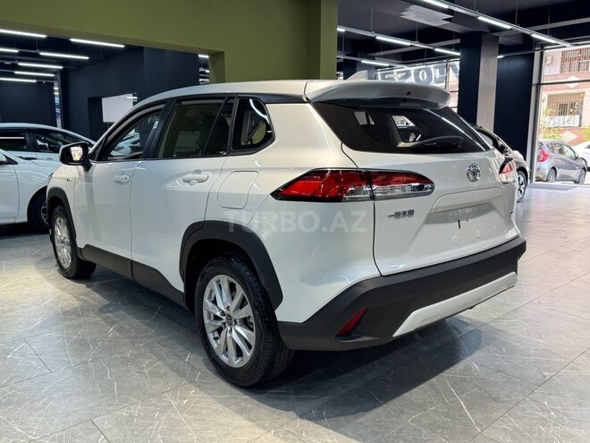Toyota Corolla Cross-11