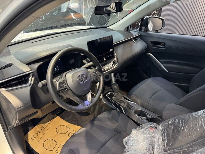 Toyota Corolla Cross-4