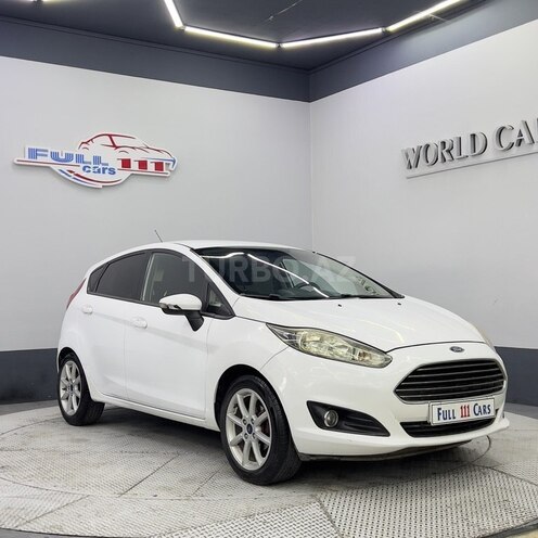 Ford Fiesta-1