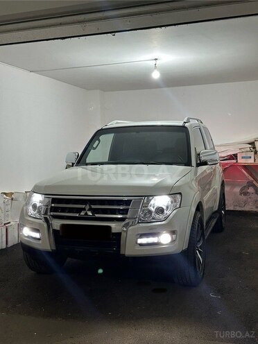 Mitsubishi Pajero 2007, 176,000 km - 3.0 l - Bakı