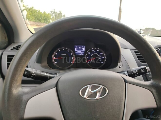 Hyundai Accent 2017, 177,028 km - 1.6 л - Bakı