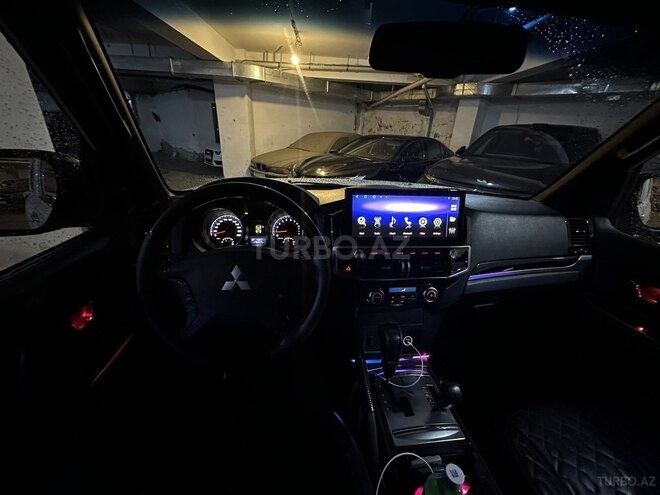 Mitsubishi Pajero 2007, 176,000 km - 3.0 l - Bakı