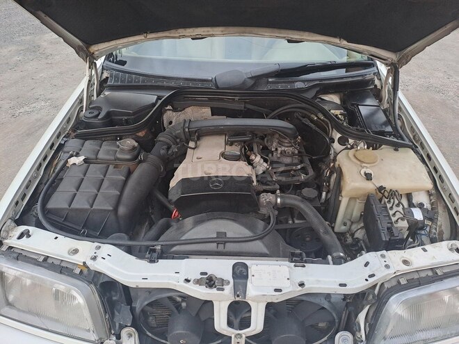 Mercedes C 230 1999, 352,000 km - 2.3 l - Balakən