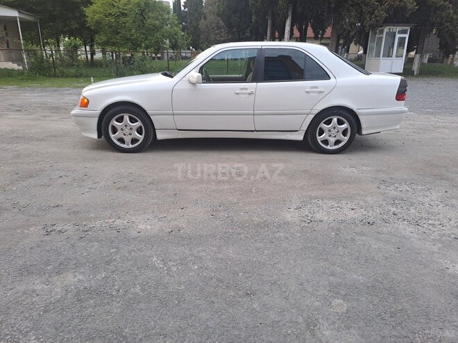 Mercedes C 230 1999, 352,000 km - 2.3 l - Balakən