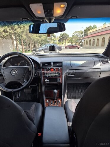 Mercedes C 220 d 2000, 408,000 km - 2.2 л - Bakı