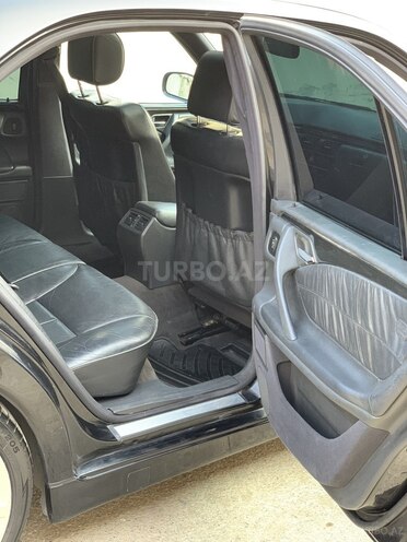 Mercedes E 280 2001, 235,260 km - 2.8 l - Bakı