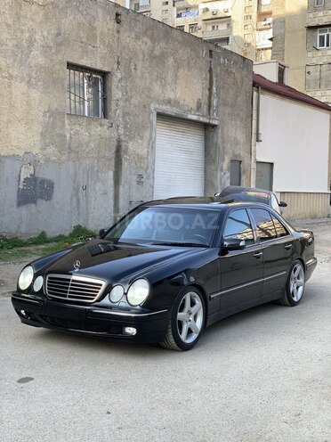 Mercedes E 280 2001, 235,260 km - 2.8 l - Bakı