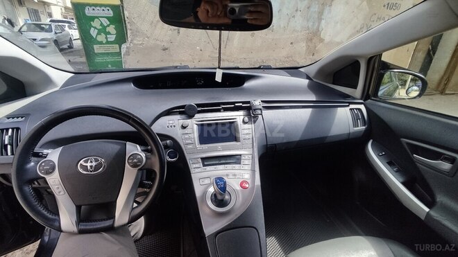 Toyota Prius 2014, 176,000 km - 1.8 l - Bakı