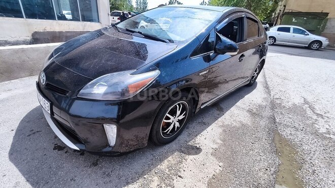 Toyota Prius 2014, 176,000 km - 1.8 l - Bakı