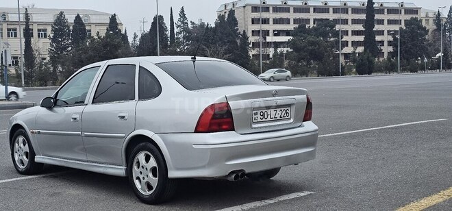 Opel Vectra 2000, 250,000 km - 2.0 l - Gəncə