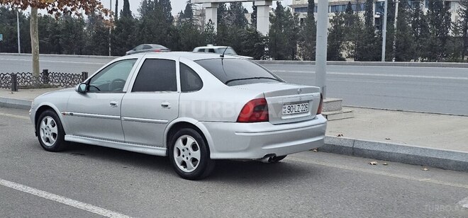 Opel Vectra 2000, 250,000 km - 2.0 l - Gəncə